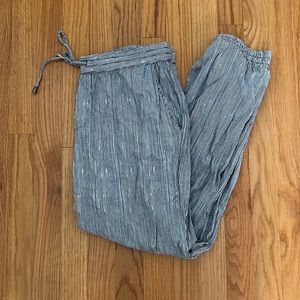 Splendid navy and white striped jogger. Very Grandmillenial!